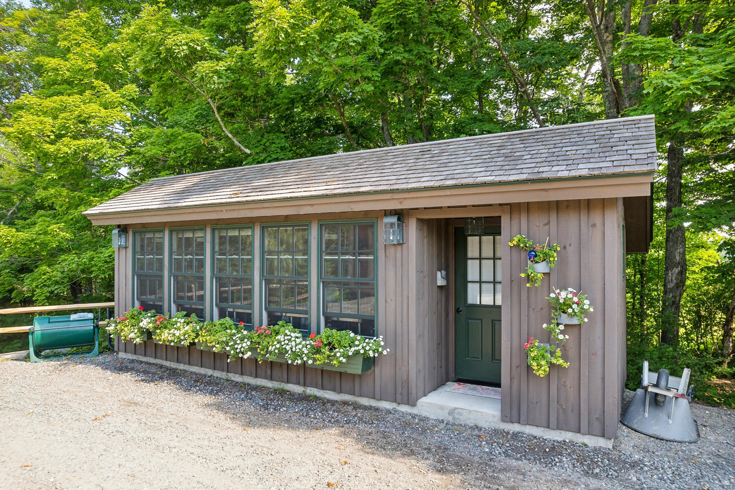 Outdoor Features